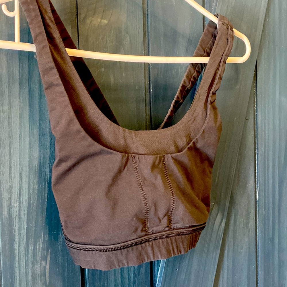 Size 4 Lulu Lemon 🍋 Sports Bra.